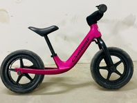 Crescent Knytt springcykel / balanscykel – Lila