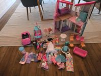 Barbie, dockor, hus, bil mm.