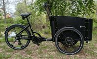 Cargobike Delight 2024  El-lådcykel i toppskick!  lågmilar