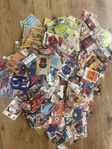 Fotbolls och Pokémonkort