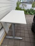 Skrivbord till salu