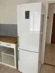 Kyl och frys från Electrolux i bra skick!