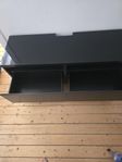 En tv bänk 