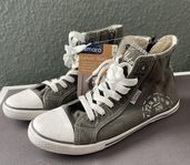 NYA Esmara Canvas Sneakers m dragkedja 38/39