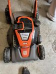 Husqvarna gräsklippare med elstart