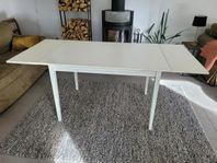 Vackert praktiskt matbord