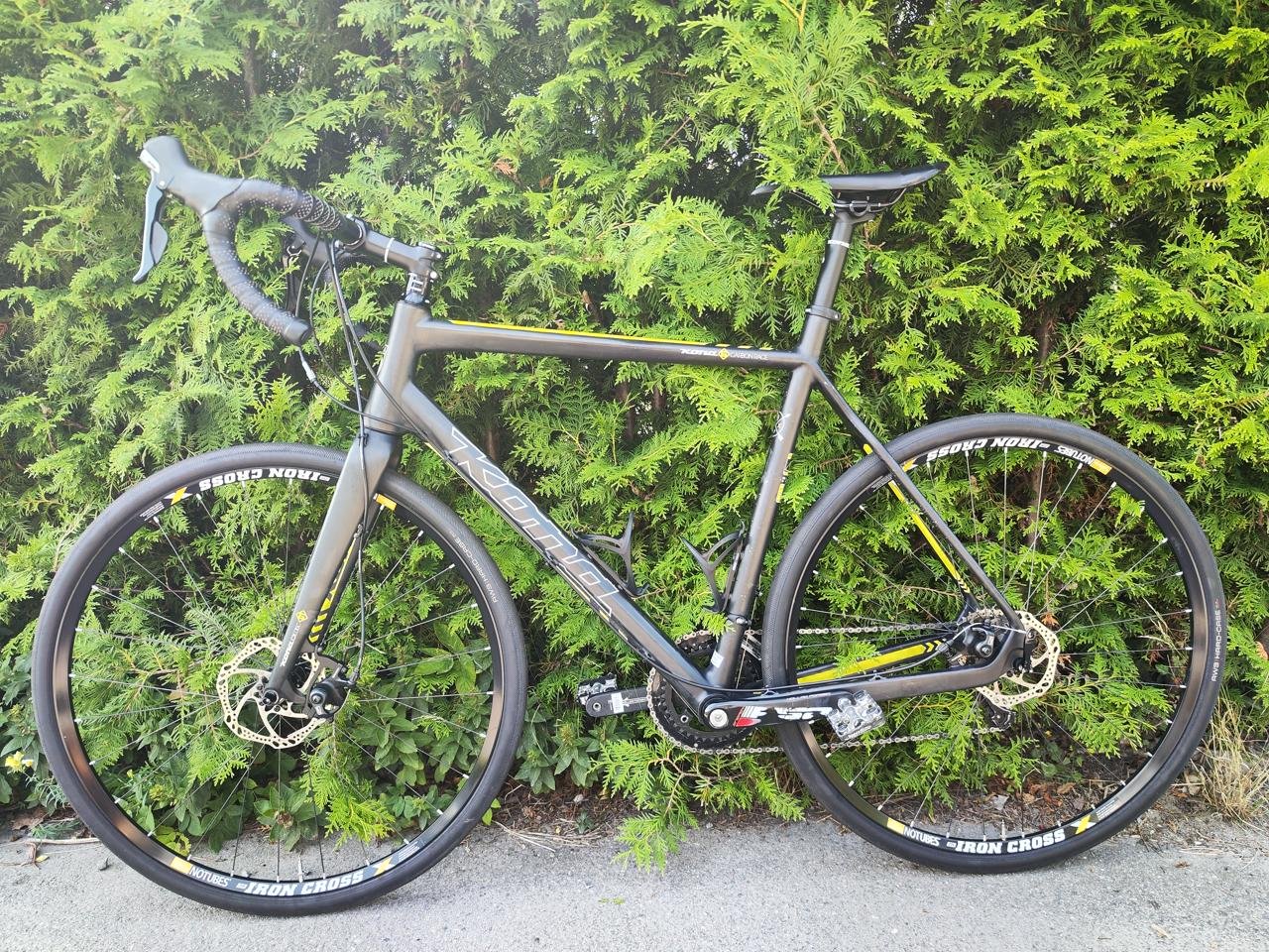 Kona Kolfiber racer 58cm