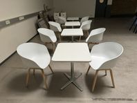 HAY About A Chair 22 & About a Stool 32 med bord