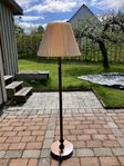Golvlampa höjd ca 140 cm