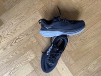 HOKA W BONDI köpta apr 2024 för 2.248 kr, lite använda