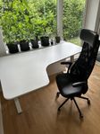 Skrivbord höj & sänkbart med stol