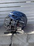 Hockeyhjälm