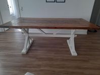 Stort vackert bord 