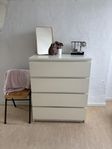 MALM Byrå med 4 lådor (IKEA)