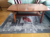 Soffbord 100:-. Soffan ingår i bordsköpet