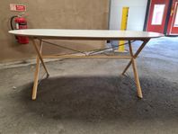 Bord vit laminat & ljust trä
