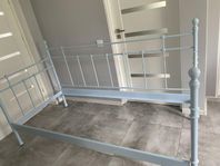 Ljusblå sängram till 90X200cm madrass 