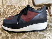 Ganni chunky plattforms sneakers blå vinröd sko platå 