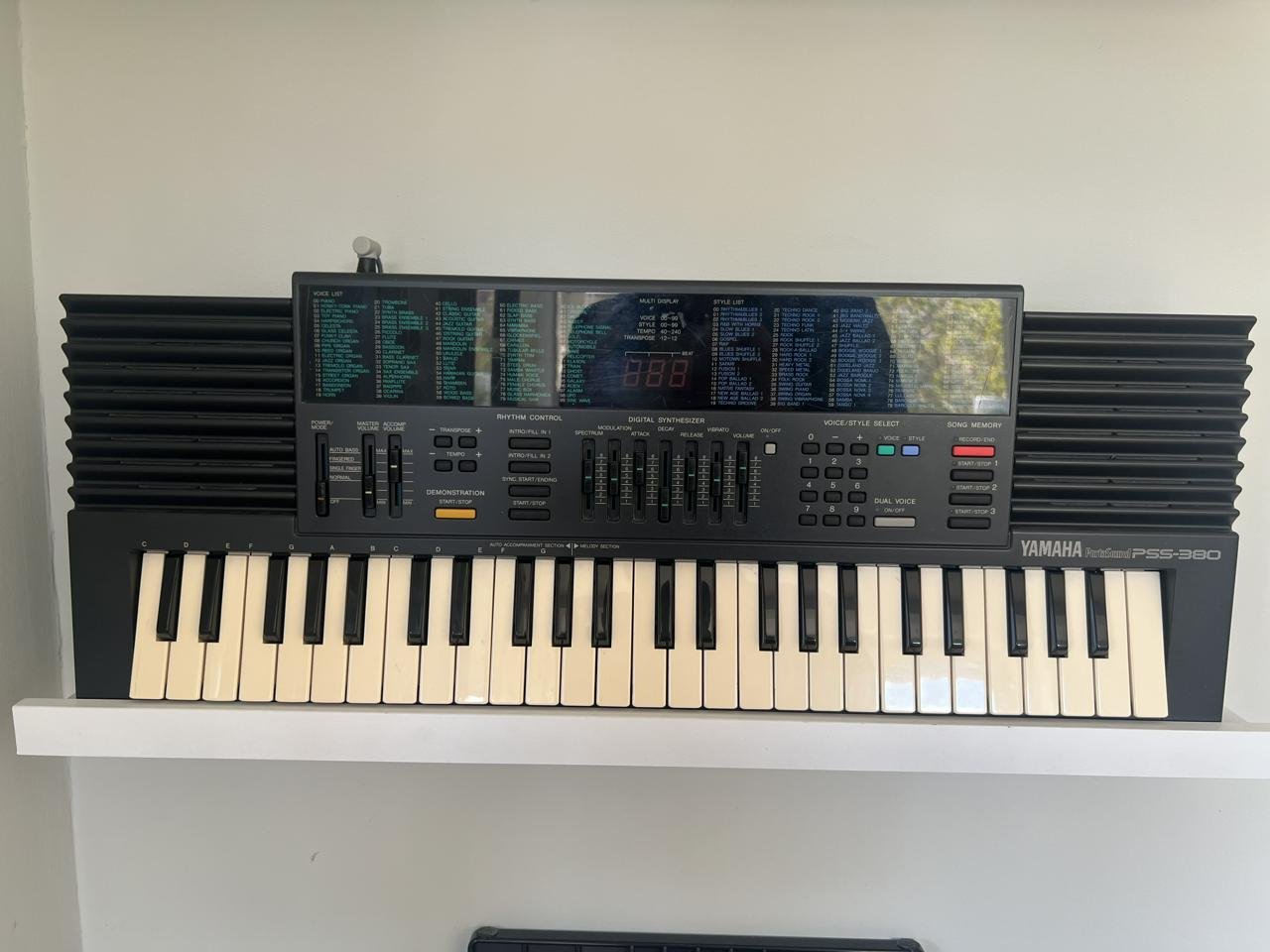 Yamaha PSS-380 PortaSound