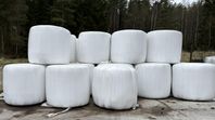 27 ensilagebalar skörd 2024 samt äldre balar för täckodl