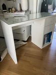 Ikea skrivbord Kallas med specialbeställd glasskiva