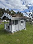 Lekstuga rejält byggd med torvtak