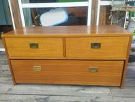 Retro skåp med 3 lådor i teak, 1970-tals