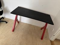 Svive gamingbord - bortskänkes