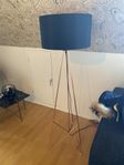 Lampa på fot