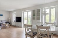 Vitrinskåp IKEA