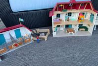 Schleich häst paket hus, stall, veterinär etc