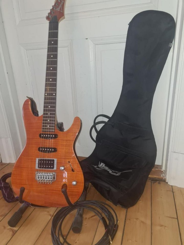 Elgitarr Ibanez SA260 FM Gold...