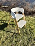 Stokke steps med ljusa ben