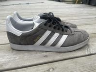 Adidas Gazelle Sneakers Grå Strl 43 1/3