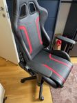 Bekväm gamingstol i snygg racing-design
