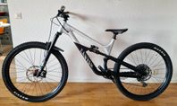 Mountainbike Heldämpad Canyon Spectral 125 AL6