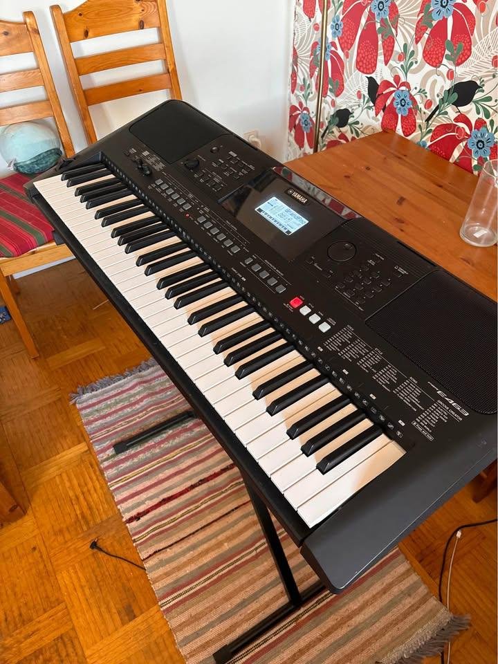 Yamaha PSR-E463