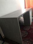 Skrivbord/datorbord
