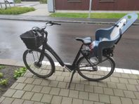 Crescent Elina elcykel 2022 med cykelstol