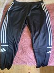 Adidas aeroready vct-byxa L