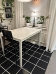 Vitt bord från IKEA i nyskick! nypris: 1795kr! utdragbart!