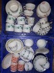 Gamla vintage retro koppar och fat