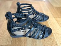 Svarta sandaler, DinSko stl 31