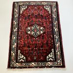 Orientalisk matta, troligen Hamadan, 156 x 112 cm