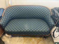 äldre soffa 