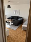 VEJLBY Bäddsoffa schäslong VEJLBY mörkgrått tyg