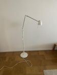 lampa på fot 