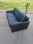 Bäddsoffa i skinn