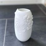 Kaiser vintage retro porslins vas reliefmönster vit blommor