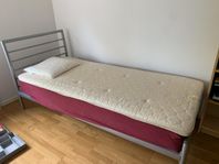Säng 90x200